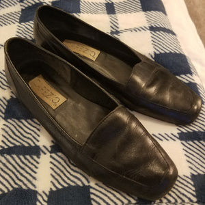 Capezio black flats